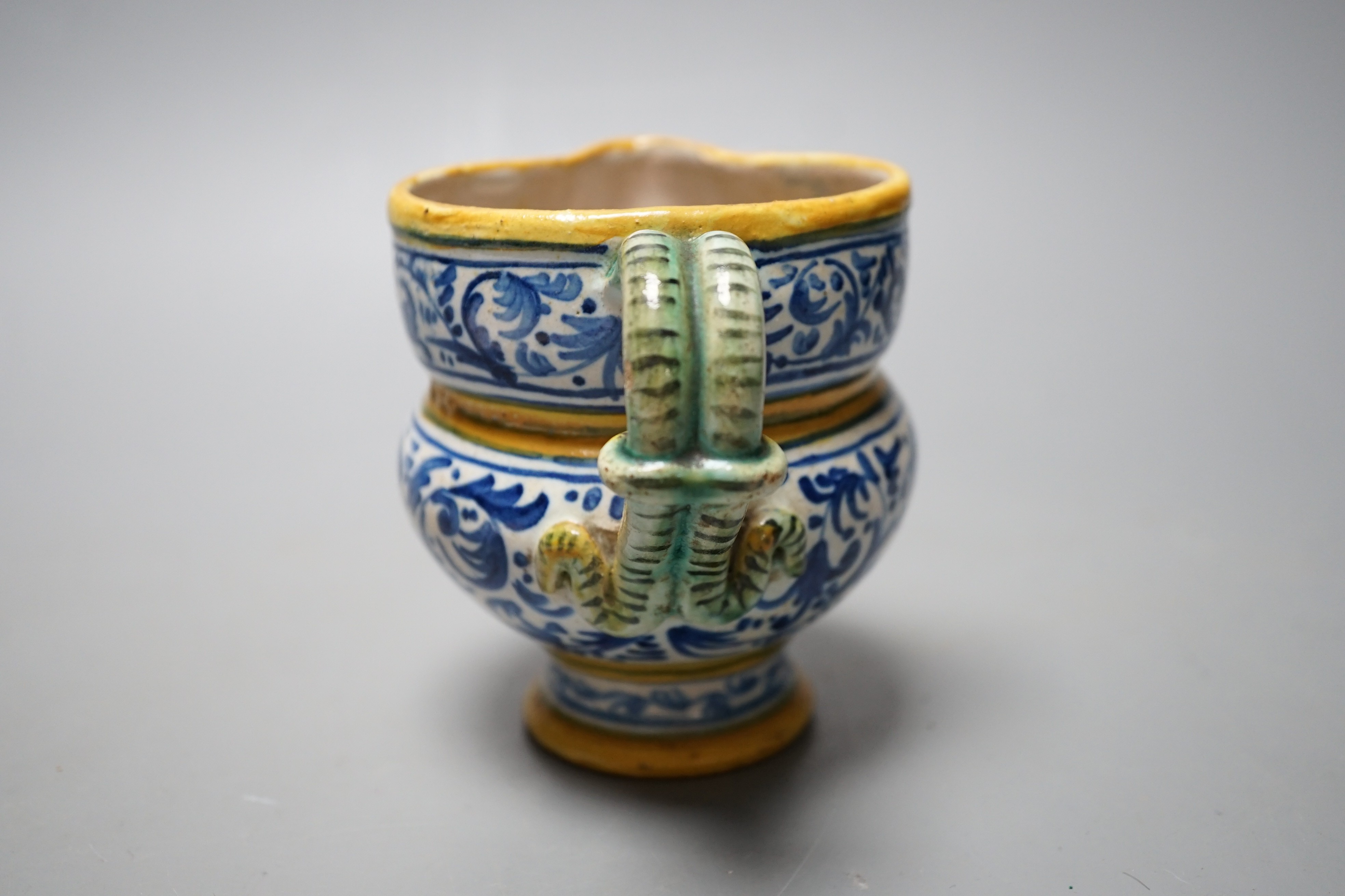 An 18th / 19th century miniature Italian maiolica jug, 9.5cm